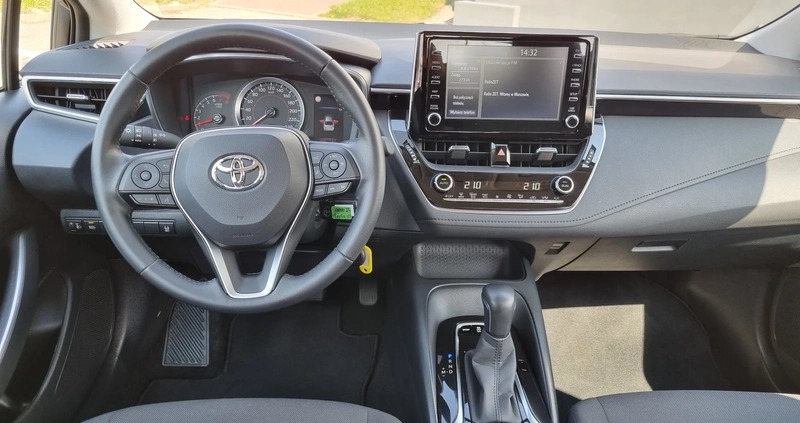 Toyota Corolla cena 86999 przebieg: 5400, rok produkcji 2022 z Starachowice małe 172
